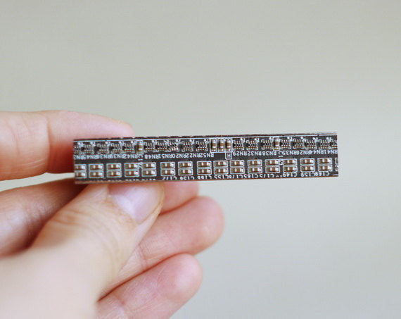 Tie clip made of circuit board Fashion